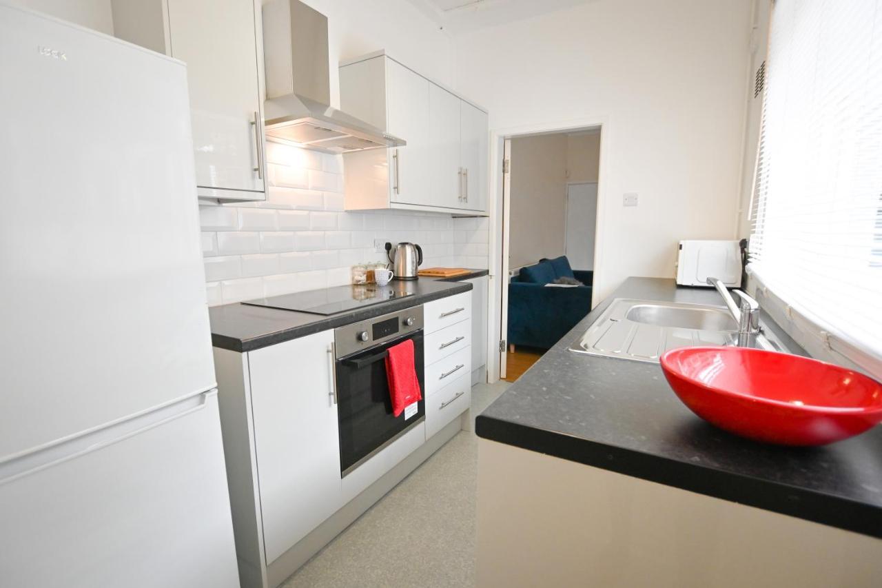 Stoke-on-Trent Clarice House By Yourstays, 3 Bedroom House By University Of Staffordshire מראה חיצוני תמונה